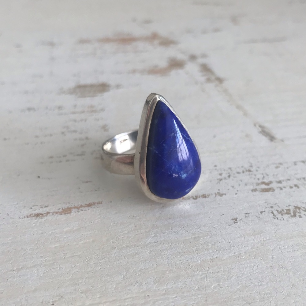 SOLD 🦋Sterling Silver Lapis tear drop ring🦋